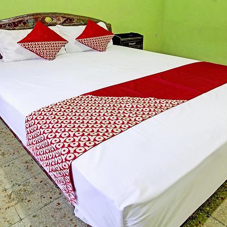 Готель Spot On 91214 Desa Wisata Pandean Trenggalek Екстер'єр фото